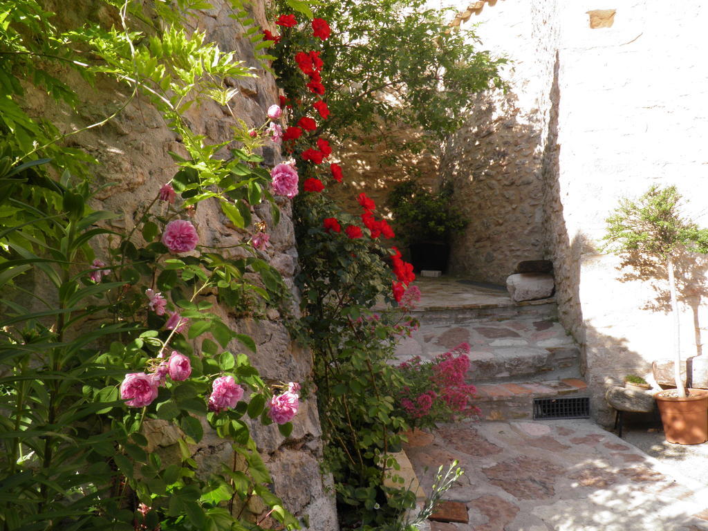 Готель Residenza Di Paese Castello Del Poggio Ferentillo Екстер'єр фото