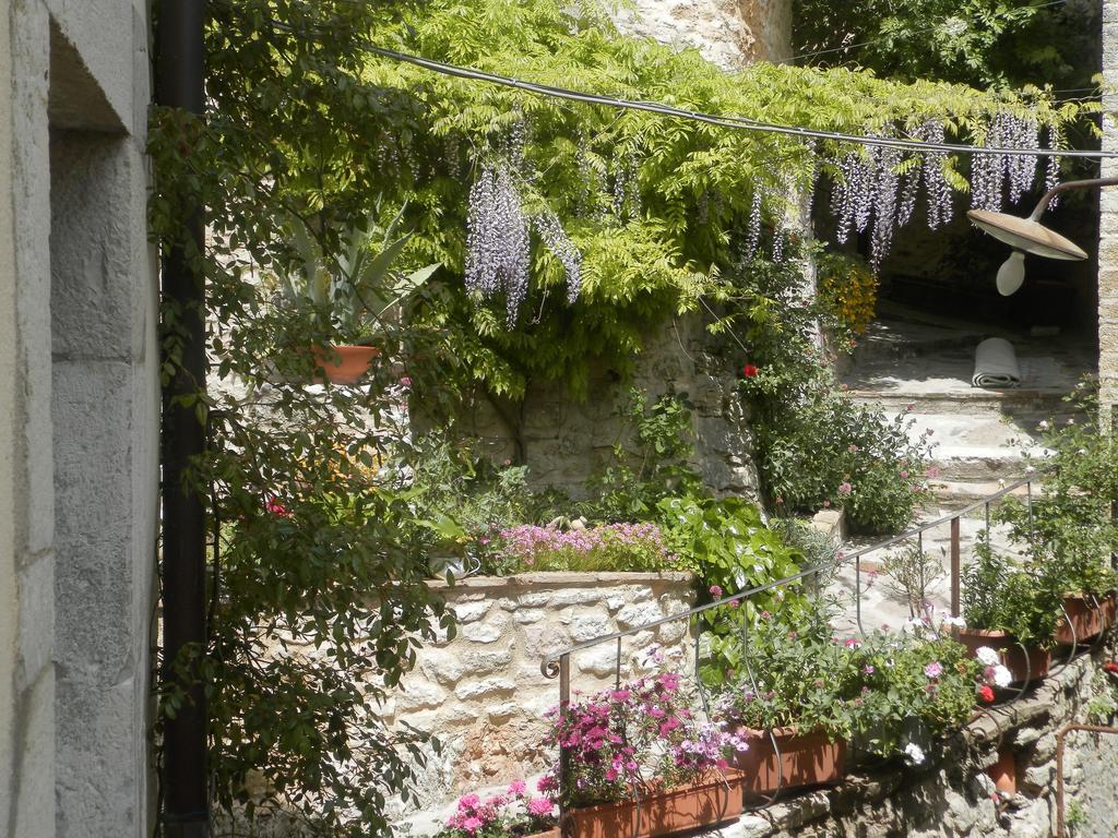 Готель Residenza Di Paese Castello Del Poggio Ferentillo Екстер'єр фото