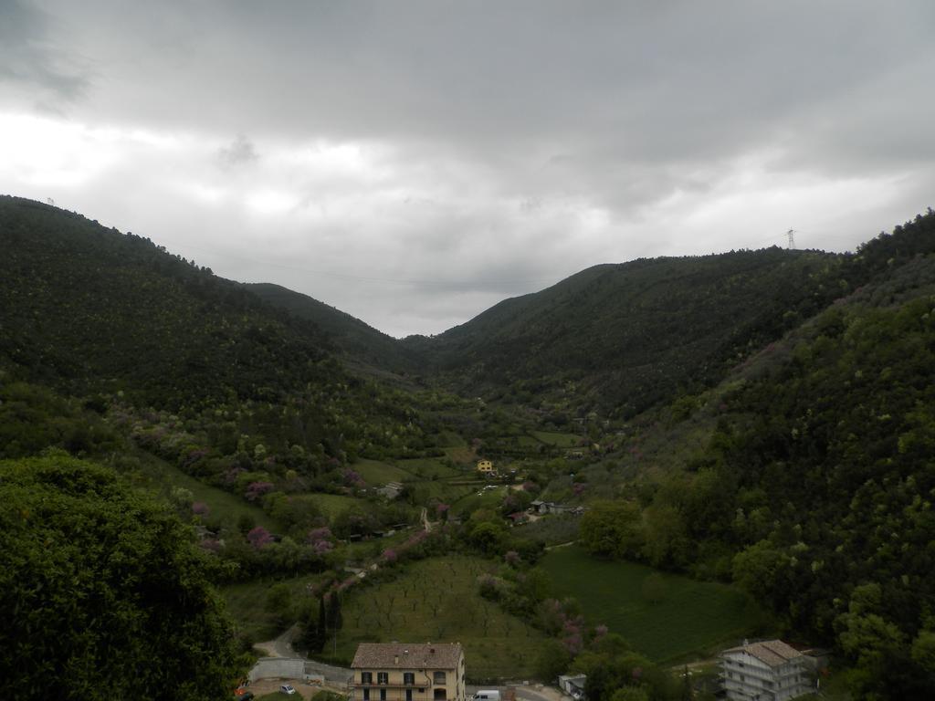 Готель Residenza Di Paese Castello Del Poggio Ferentillo Екстер'єр фото